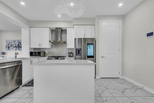 53 Lillian Way, Caledonia, ON - Indoor Photo Showing Kitchen