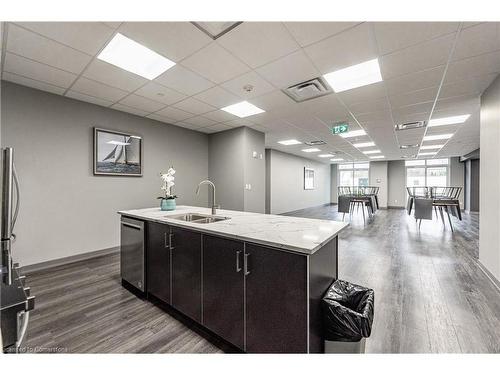 103-81 Robinson Street, Hamilton, ON - Indoor