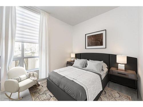 103-81 Robinson Street, Hamilton, ON - Indoor Photo Showing Bedroom