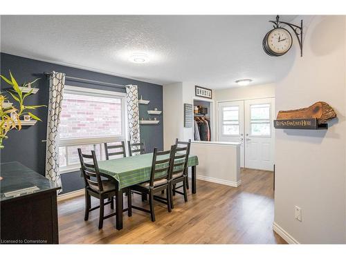 93 Bradley Avenue, Binbrook, ON - Indoor Photo Showing Dining Room