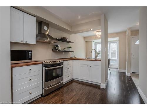 605-895 Maple Avenue, Burlington, ON - Indoor Photo Showing Kitchen