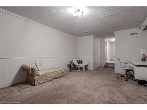 605-895 Maple Avenue, Burlington, ON - Indoor Photo Showing Other Room