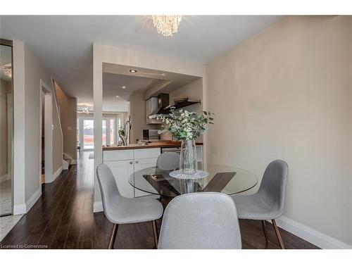 605-895 Maple Avenue, Burlington, ON - Indoor Photo Showing Dining Room