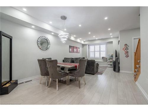 4 Rapids Lane, Hamilton, ON - Indoor Photo Showing Dining Room