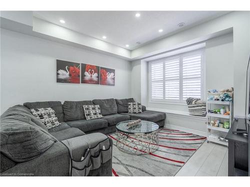 4 Rapids Lane, Hamilton, ON - Indoor Photo Showing Living Room