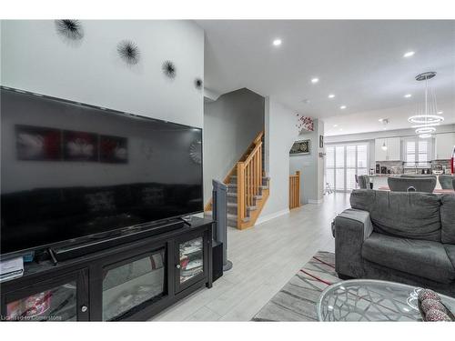 4 Rapids Lane, Hamilton, ON - Indoor Photo Showing Living Room