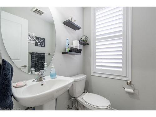 4 Rapids Lane, Hamilton, ON - Indoor Photo Showing Bathroom