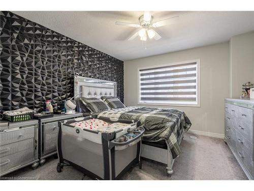 4 Rapids Lane, Hamilton, ON - Indoor Photo Showing Bedroom