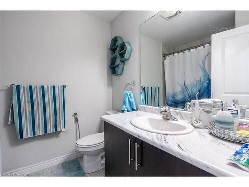 4 Rapids Lane, Hamilton, ON - Indoor Photo Showing Bathroom