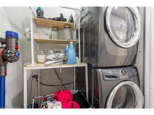 4 Rapids Lane, Hamilton, ON - Indoor Photo Showing Laundry Room