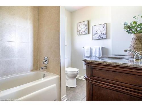 58 Hillcrest Avenue, Hamilton, ON - Indoor Photo Showing Bathroom