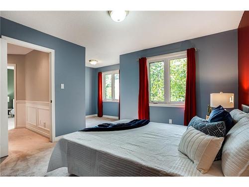 2313 Homer Drive, Burlington, ON - Indoor Photo Showing Bedroom