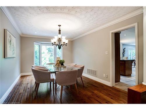 2313 Homer Drive, Burlington, ON - Indoor Photo Showing Dining Room