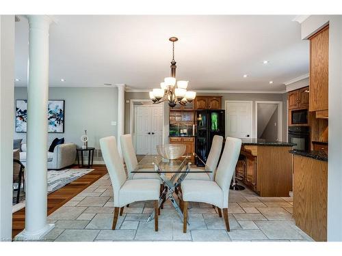 2313 Homer Drive, Burlington, ON - Indoor Photo Showing Dining Room