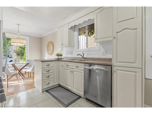 8055 Thorton Street, Niagara Falls, ON - Indoor Photo Showing Kitchen With Double Sink