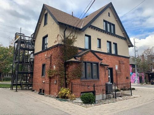 3-195 Charlton Avenue W, Hamilton, ON - Outdoor