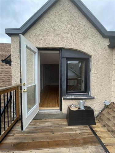 3-195 Charlton Avenue W, Hamilton, ON - Outdoor With Exterior