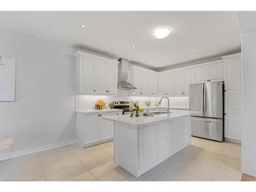 142 Settlers Road East Road E, Oakville, ON - Indoor Photo Showing Kitchen