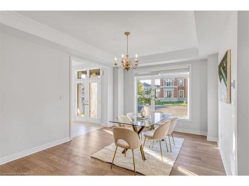 142 Settlers Road East Road E, Oakville, ON - Indoor Photo Showing Dining Room