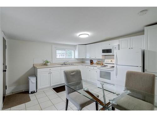 2 James Street, Dundas, ON - Indoor Photo Showing Kitchen With Double Sink