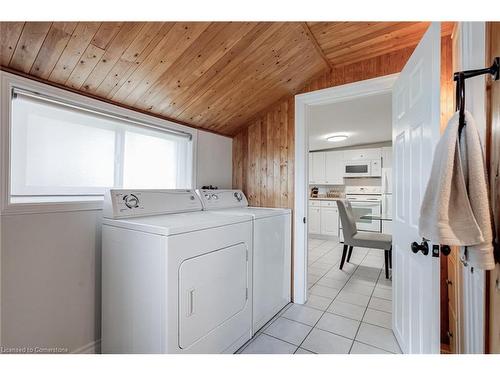 2 James Street, Dundas, ON - Indoor Photo Showing Laundry Room