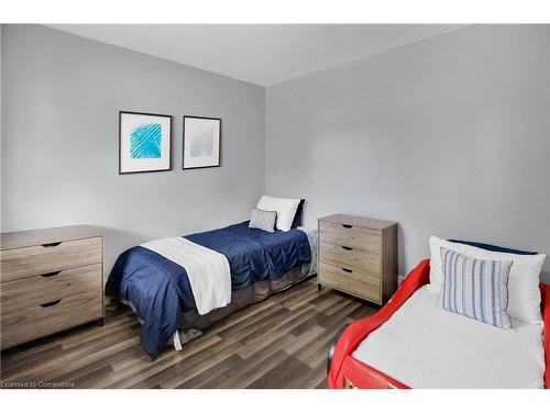 416 Deere Street, Welland, ON - Indoor Photo Showing Bedroom