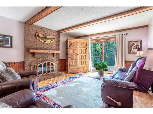 2260 Mansfield Drive, Burlington, ON - Indoor Photo Showing Living Room With Fireplace