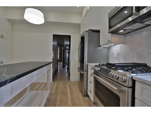 456 King William Street, Hamilton, ON - Indoor Photo Showing Kitchen