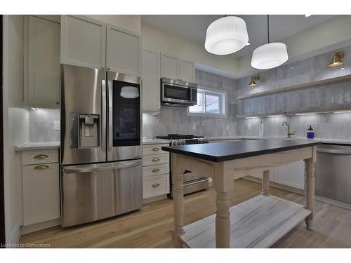 456 King William Street, Hamilton, ON - Indoor Photo Showing Kitchen With Upgraded Kitchen