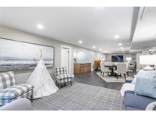 4186 Arbourfield Drive, Burlington, ON - Indoor Photo Showing Living Room