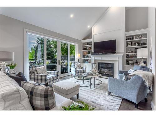 4186 Arbourfield Drive, Burlington, ON - Indoor Photo Showing Living Room With Fireplace