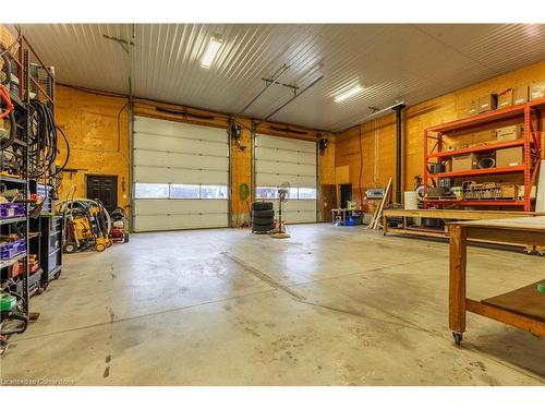 1506 6Th Concession Rd W, Flamborough, ON - Indoor Photo Showing Garage