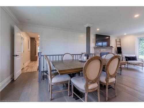 1506 6Th Concession Rd W, Flamborough, ON - Indoor Photo Showing Dining Room