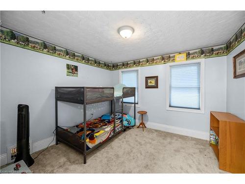 271 Carlisle Road, Hamilton, ON - Indoor Photo Showing Bedroom