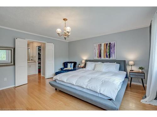 1939 Kerns Road, Burlington, ON - Indoor Photo Showing Bedroom