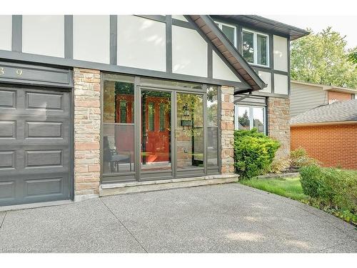 1939 Kerns Road, Burlington, ON - Outdoor