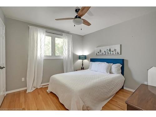 1939 Kerns Road, Burlington, ON - Indoor Photo Showing Bedroom