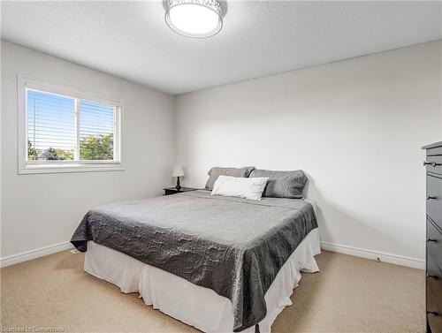 65 Dunrobin Drive, Caledonia, ON - Indoor Photo Showing Bedroom