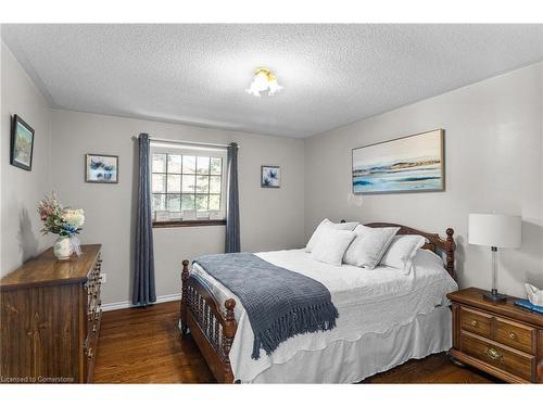 216 Robins Point Road, Victoria Harbour, ON - Indoor Photo Showing Bedroom