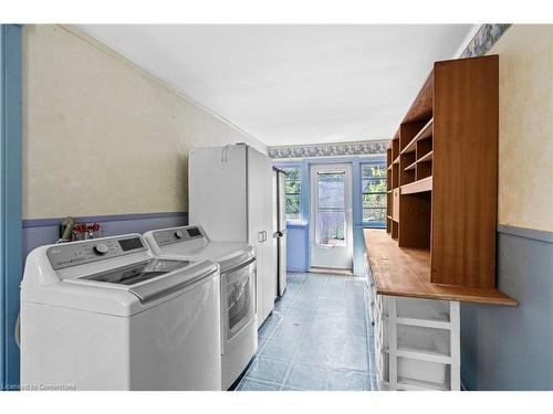 3 William Street, Carlisle, ON - Indoor Photo Showing Laundry Room