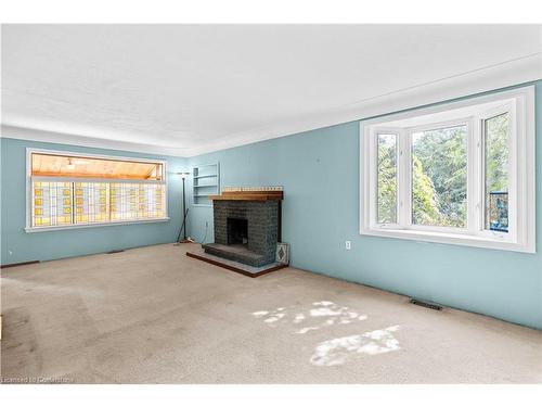 3 William Street, Carlisle, ON - Indoor Photo Showing Living Room With Fireplace