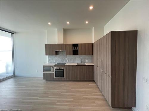 4209-19 Bathurst Street, Toronto, ON - Indoor Photo Showing Kitchen