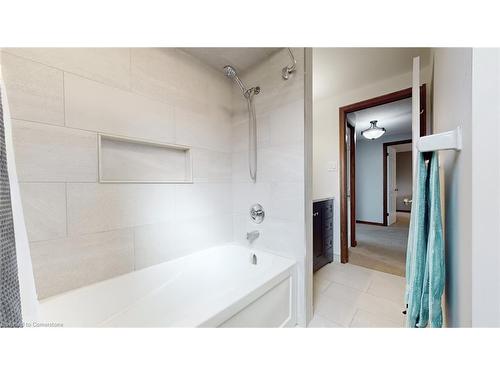 6 Princip Street, Hamilton, ON - Indoor Photo Showing Bathroom