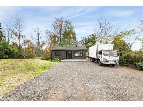 8 Mountsberg Road, Hamilton, ON - Outdoor