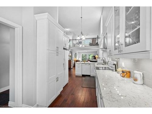 30-3045 New Street, Burlington, ON - Indoor Photo Showing Kitchen