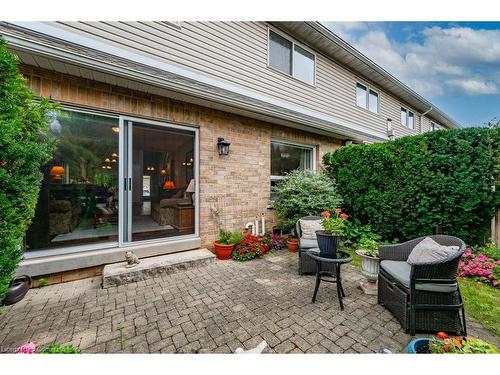 30-3045 New Street, Burlington, ON - Outdoor With Exterior