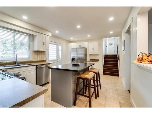 3448 Caplan Crescent, Burlington, ON - Indoor Photo Showing Kitchen With Double Sink