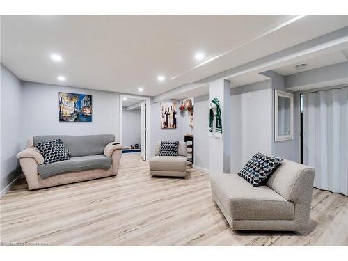 3448 Caplan Crescent, Burlington, ON - Indoor Photo Showing Basement