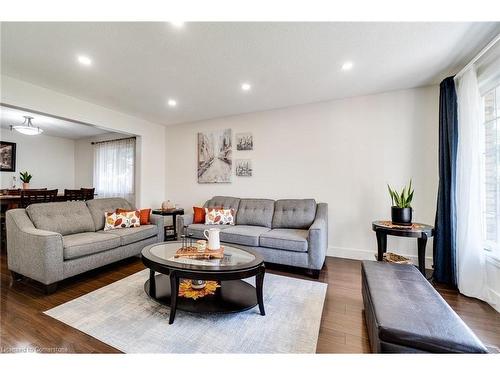 3448 Caplan Crescent, Burlington, ON - Indoor Photo Showing Living Room