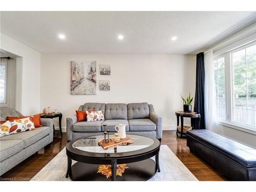 3448 Caplan Crescent, Burlington, ON - Indoor Photo Showing Living Room